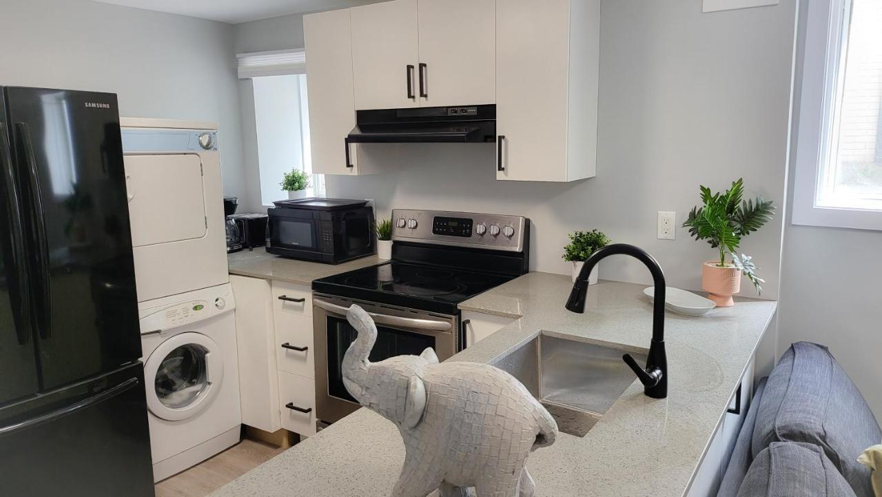 אוטווה Jstlikehome - Serenity Suites & Guesthouse מראה חיצוני תמונה